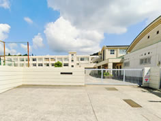 三輪小学校